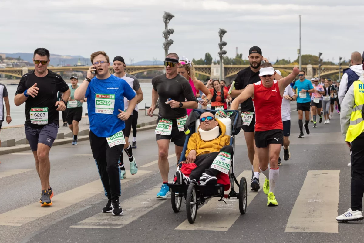 A nyílt utcán szívműtétet elvégző Dr. Dubóczki Zsolt is rajthoz áll Magyarország legnagyobb maratonján